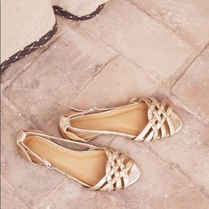 Sezane low Mona sandal (golden French sandal)